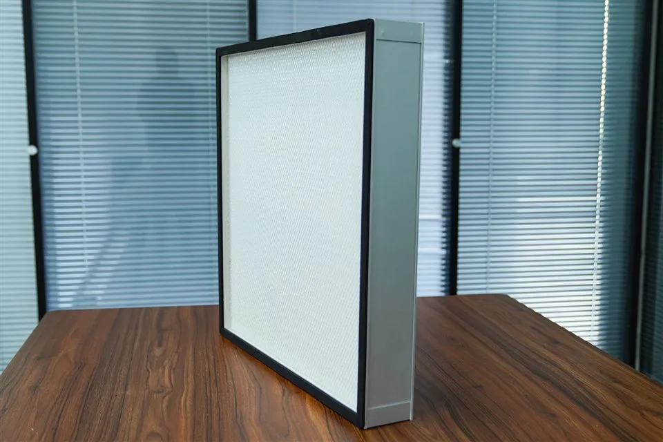 Vysokoúčinný vzduchový filter priamo od výrobcu s tepelne odolnou kovovou sieťovinou H14 Vysokoúčinný filter FFU bez priečok