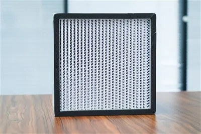 Vlastné vybavenie vzduchového filtra Hepa 0.3 mikrónový 99,99 % skladaný filter Hepa H13 H14 24*24 vhodný pre nemocnice a čisté priestory